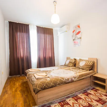 Aleks Classic -Top Center,Sea Garden Daire